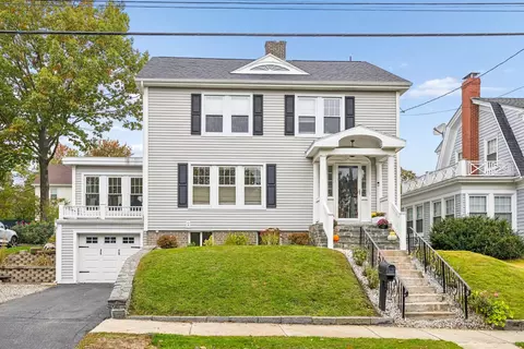 21 Washburn Ave, Portland, ME 04101