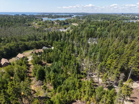 12 Jamestown Rd, Vinalhaven, ME 04863 photo 19