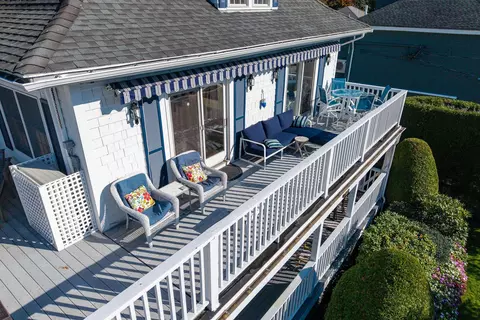 Exterior - 327 Shore Rd #3, Ogunquit, ME 03907 photo 6 of 9