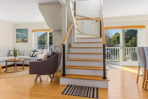 Entry Way - 327 Shore Rd #3, Ogunquit, ME 03907 photo 3 of 3
