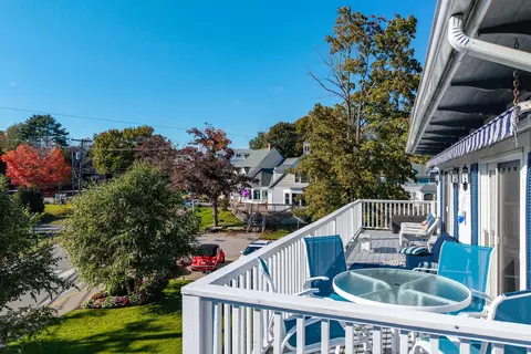 Exterior - 327 Shore Rd #3, Ogunquit, ME 03907 photo 7 of 9