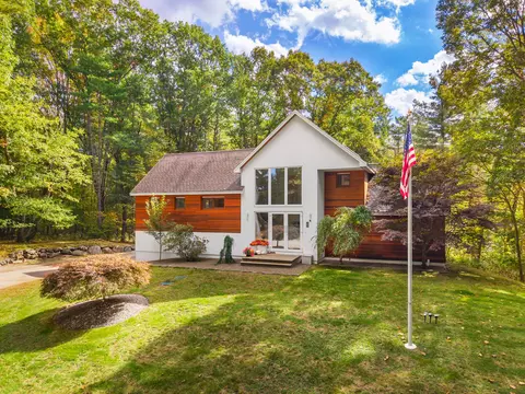 3 Salt Creek Way, Kittery, ME 03904