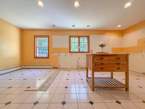 Kitchen - 25 Fieldcrest Dr, Gorham, ME 04038 photo 1 of 4