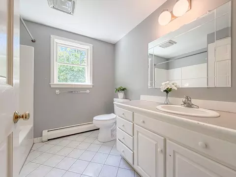Bath - 25 Fieldcrest Dr, Gorham, ME 04038 photo 4 of 6