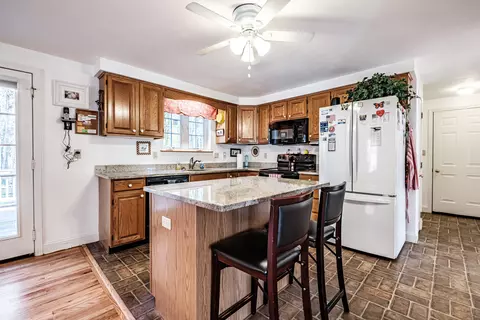 Kitchen - 111 Barstow Rd, Gorham, ME 04038 photo 2 of 6