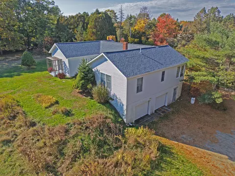 1023 Pleasant St, Blue Hill, ME 04614