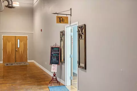 Entry Way - 2 Main St #15-311, Biddeford, ME 04005 photo 4 of 5