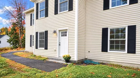 Exterior - 3 Lavender Ln, Windham, ME 04062 photo 4 of 10