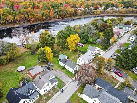 20 Hayes St, Old Town, ME 04468