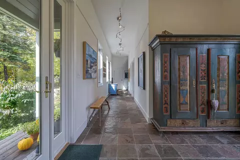 Entry Way - 436 Flye Point Rd, Brooklin, ME 04616 photo 9 of 11