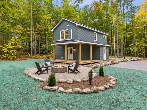 40 Hawk Mountain Rd, Waterford, ME 04088