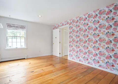 Bedroom - 10 Durham Rd, Freeport, ME 04032 photo 9 of 12
