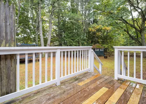 Exterior - 10 Durham Rd, Freeport, ME 04032 photo 11 of 15