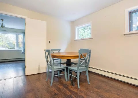 Dining - 10 Durham Rd, Freeport, ME 04032 photo 2 of 4