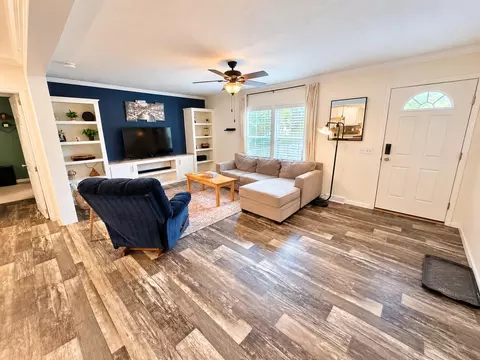 Living - 67 Quarry Rd, Sullivan, ME 04664 photo 2 of 3