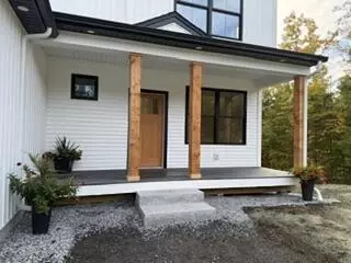 Exterior - 10 Flintlock Dr, Windham, ME 04062 photo 2 of 5