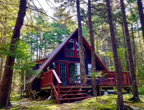 70 Freeman Ridge Rd, Southwest Harbor, ME 04679