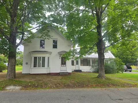 22 Meadow St, Bingham, ME 04920