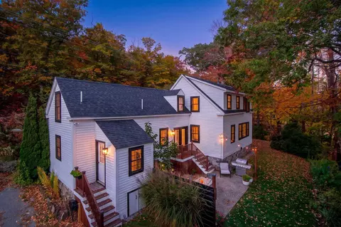 151 Belfast Rd, Camden, ME 04843