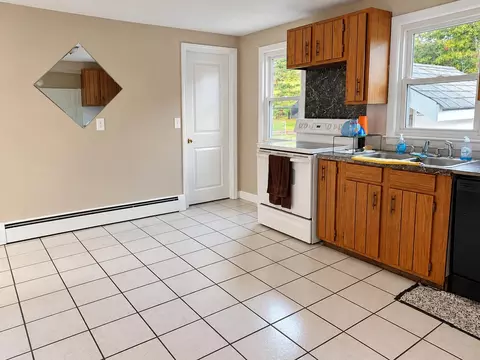Kitchen - 967 River Rd, Windham, ME 04062 photo 2 of 2