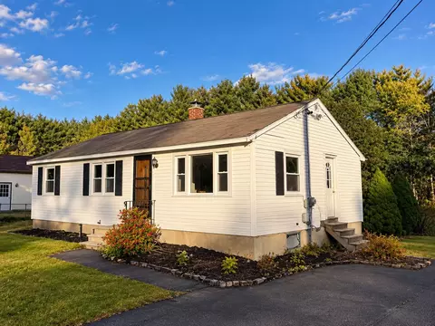 Exterior - 967 River Rd, Windham, ME 04062 photo 2 of 5