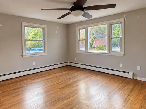 Living - 967 River Rd, Windham, ME 04062 photo 3 of 4
