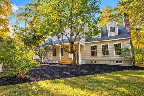 251 West Rd, Waterboro, ME 04087