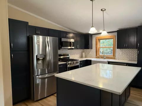 Kitchen - 10 Taryn Dr, Dresden, ME 04342 photo 2 of 5