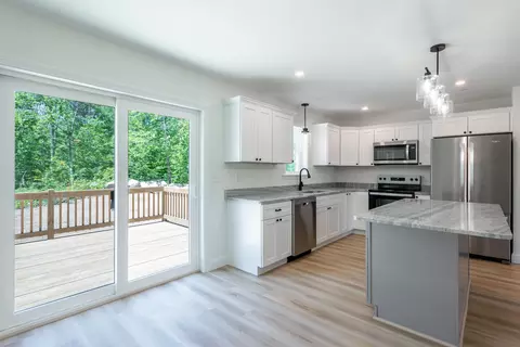 Kitchen - 14 Grandview Dr, Limerick, ME 04048 photo 1 of 5