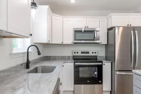 Kitchen - 14 Grandview Dr, Limerick, ME 04048 photo 5 of 5