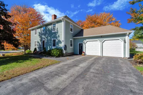 30 Tamarack Dr, South Portland, ME 04106