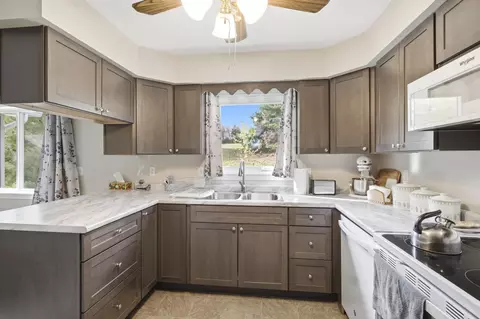 Kitchen - 366 E Madison Rd, Madison, ME 04950 photo 2 of 4