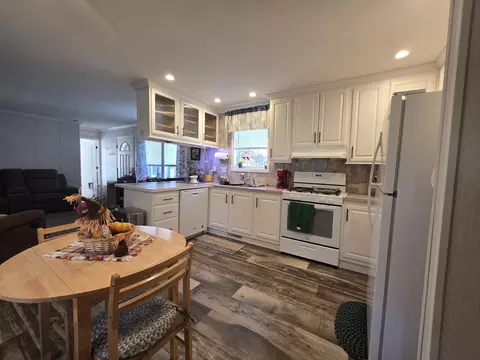 Kitchen - 1 Stackpole Dr, Old Orchard Beach, ME 04064 photo 1 of 2