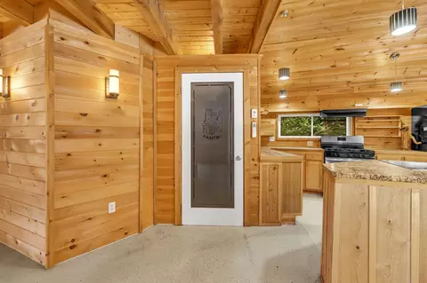 Entry Way - 279 Brewer Rd, Robbinston, ME 04671 photo 6 of 14