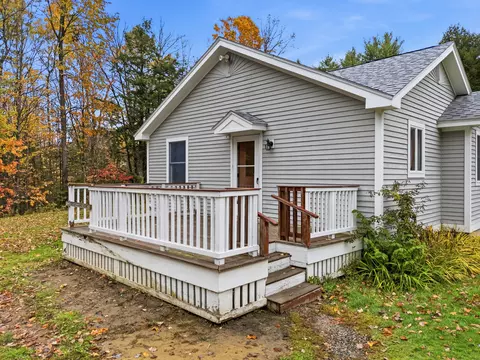 Exterior - 70 Glenview Rd, Freeport, ME 04032 photo 3 of 5