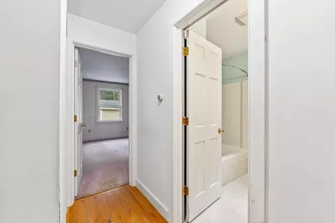 Entry Way - 70 Glenview Rd, Freeport, ME 04032 photo 2 of 2