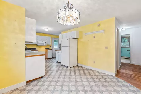 Entry Way - 70 Glenview Rd, Freeport, ME 04032 photo 1 of 2