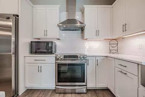 Kitchen - 8 Hazel Dr, Windham, ME 04062 photo 5 of 7