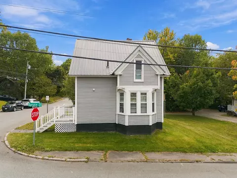 Exterior - 12 Middle St, Augusta, ME 04330 photo 6 of 13