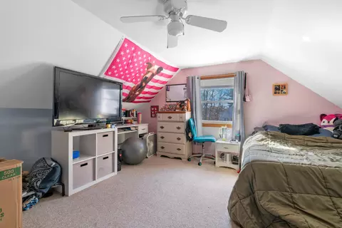 Bedroom - 4 Orchard Rd, Standish, ME 04084 photo 2 of 5