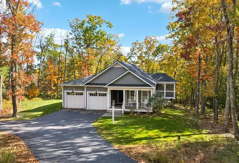 65 Knight Way, North Yarmouth, ME 04097