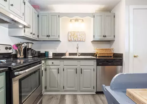 Kitchen - 18 Easy Way #6, Windham, ME 04062 photo 2 of 4