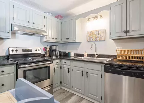 Kitchen - 18 Easy Way #6, Windham, ME 04062 photo 3 of 4