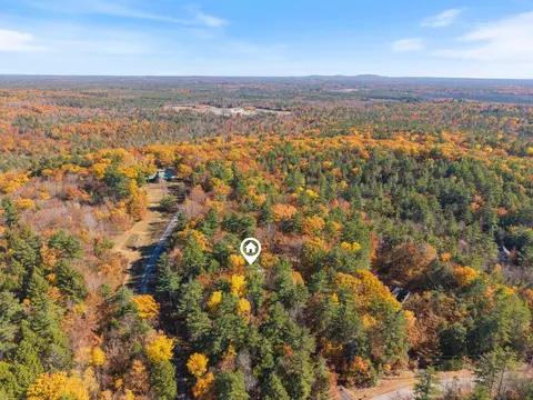 View/Area - 42 Buttonwood Dr, Berwick, ME 03901 photo 6 of 9
