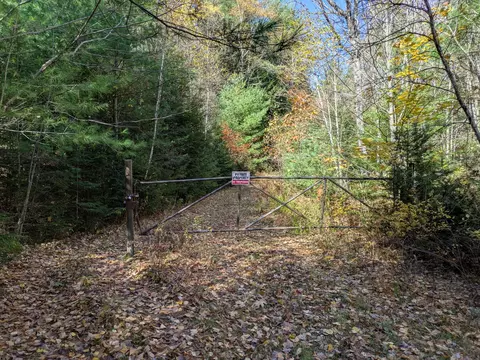 479 Rugged Ln, Rumford, ME 04276