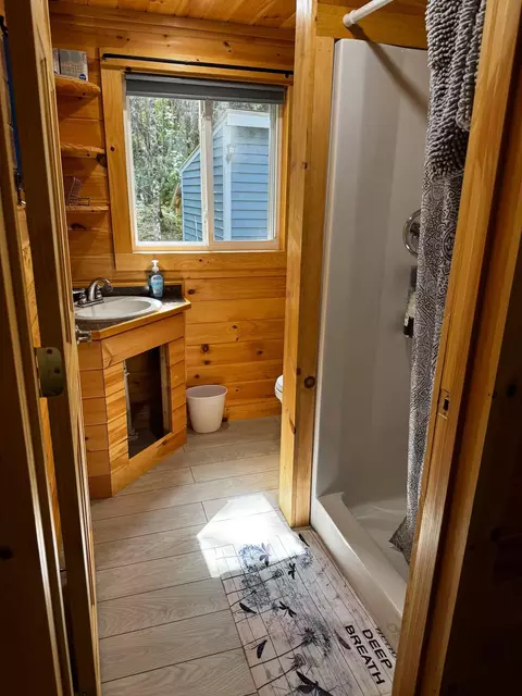 Bath - 484 Steam Mill Rd, Robbinston, ME 04671 photo 1 of 1