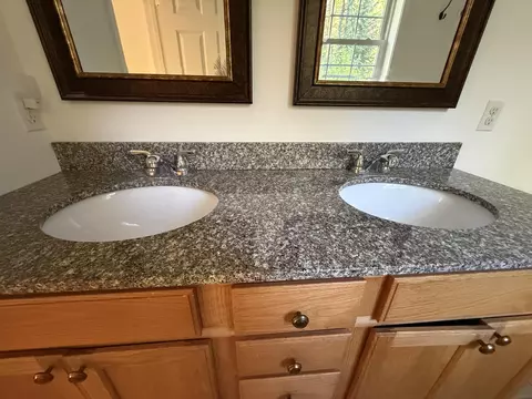 Bath - 301 Chaplins Mill Rd, Naples, ME 04055 photo 3 of 12