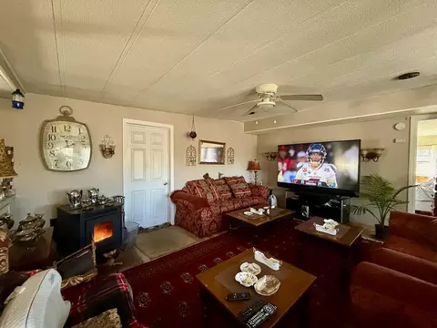 Living - 11 Jacques Ln, Windham, ME 04062 photo 2 of 6