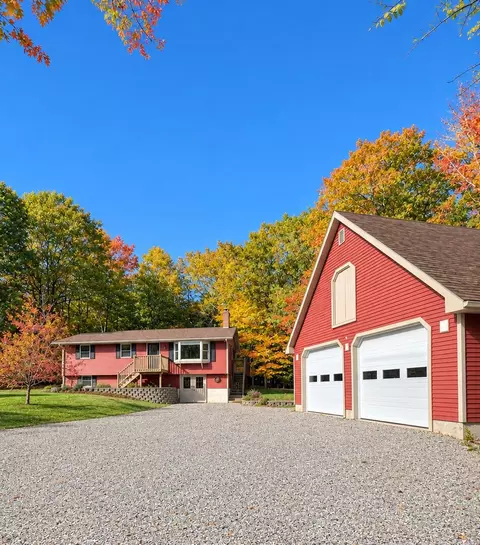 920 E Burrough Rd, Bowdoin, ME 04287