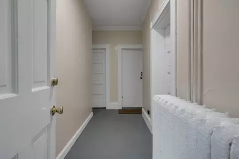 Entry Way - 89 Pine St, Lewiston, ME 04240 photo 2 of 7